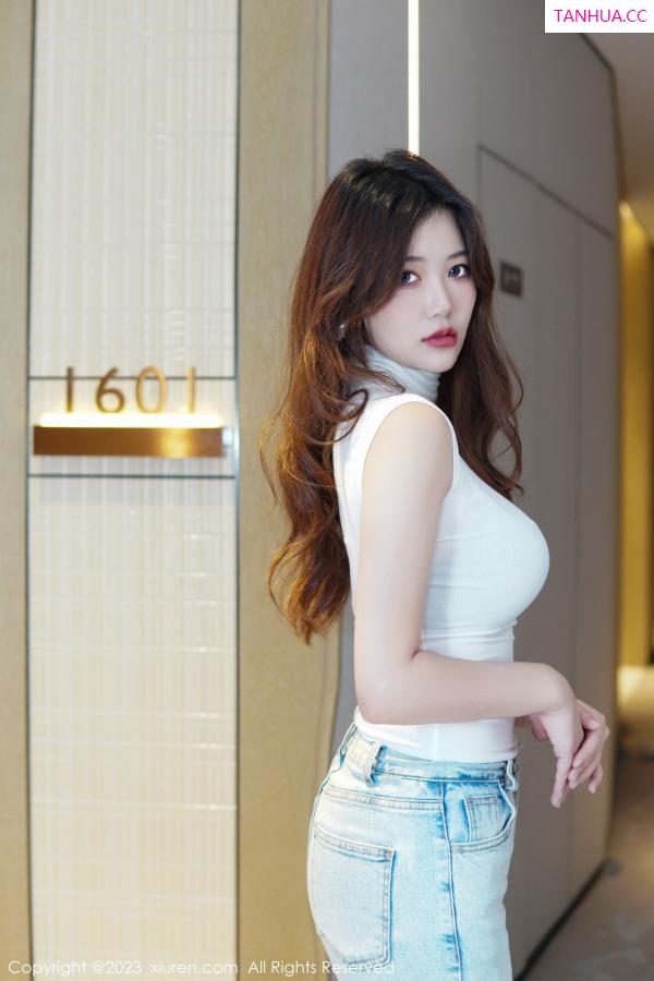   [XiuRen]高清写真图 2023.01.09 No.6102 奈奈子 牛仔裤美腿第16张图片